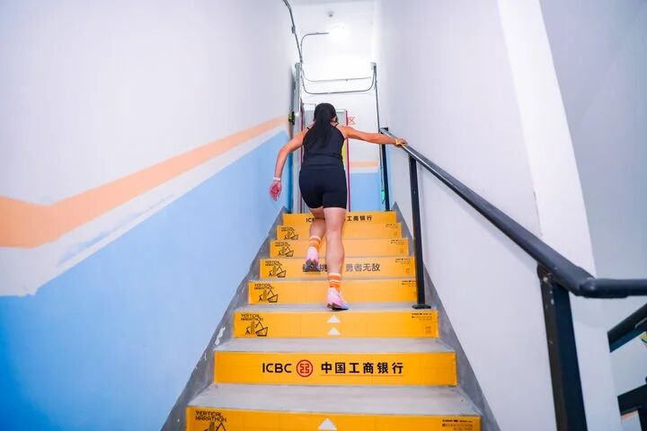 a175d47bf6880a8ca7d2413608dc080b.jpg